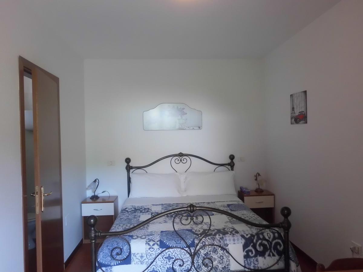Hotel Athena Spoleto Bagian luar foto