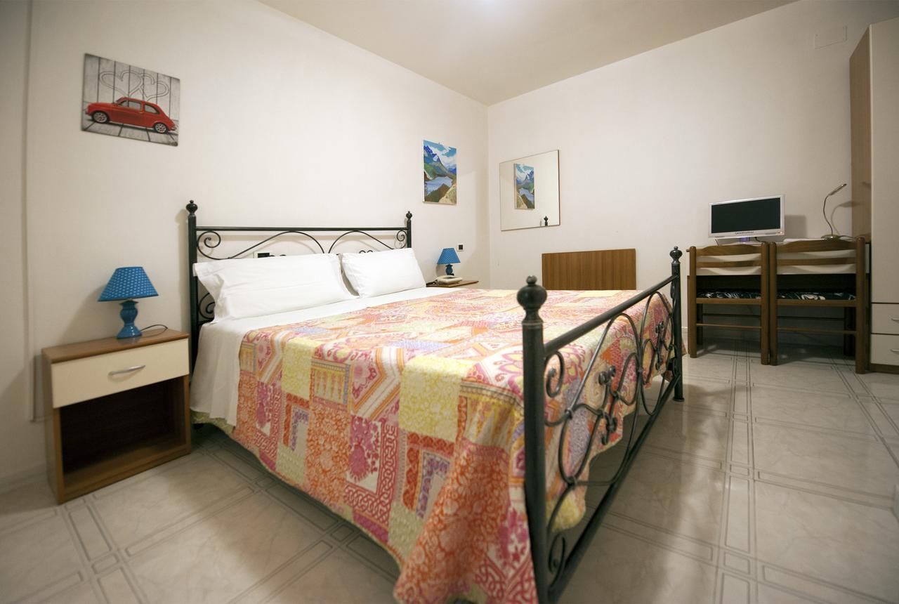 Hotel Athena Spoleto Bagian luar foto